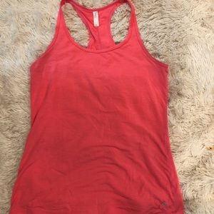 Active wear tank top (gap Fit)